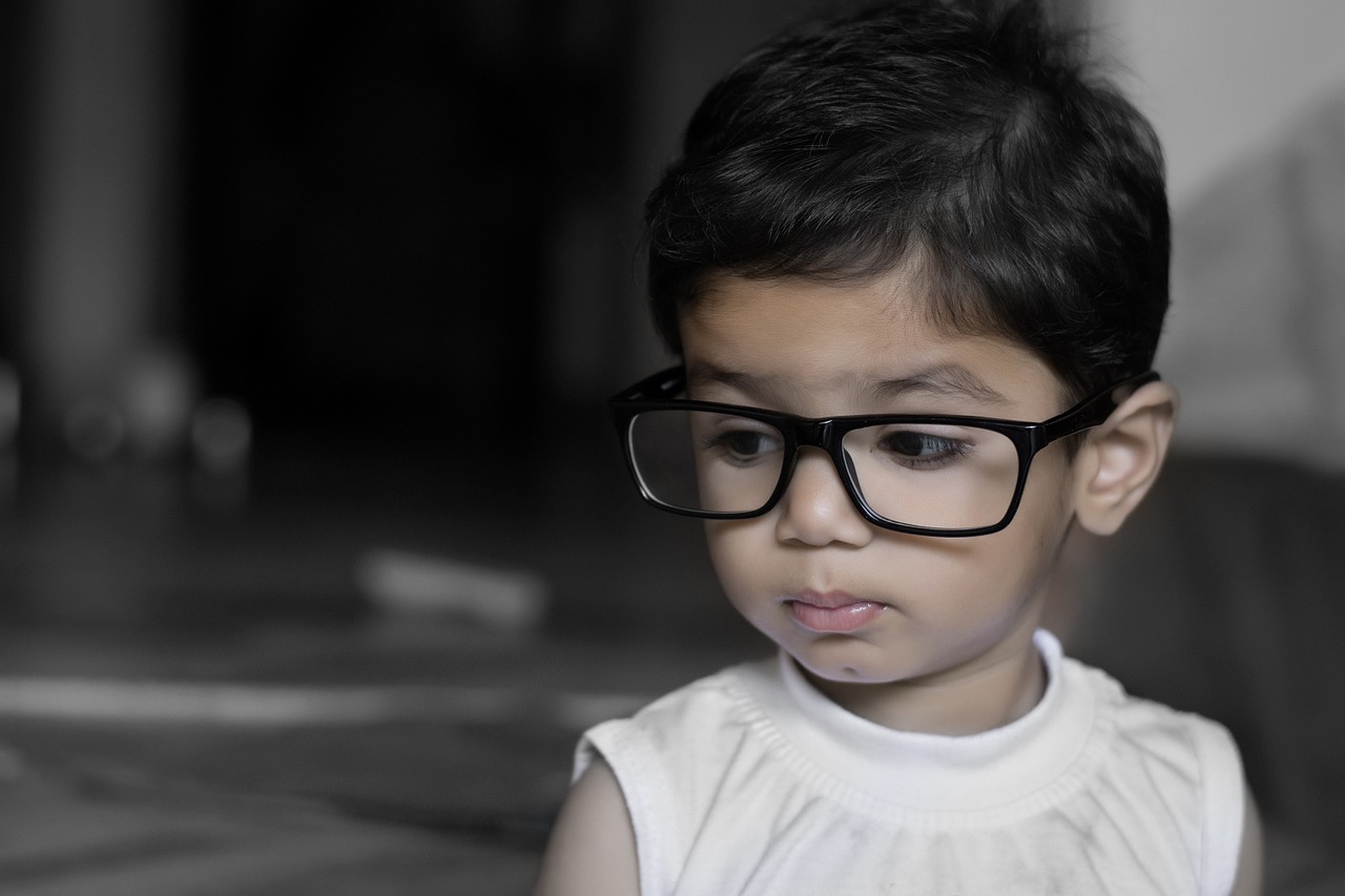 girl, child, glasses-1281616.jpg